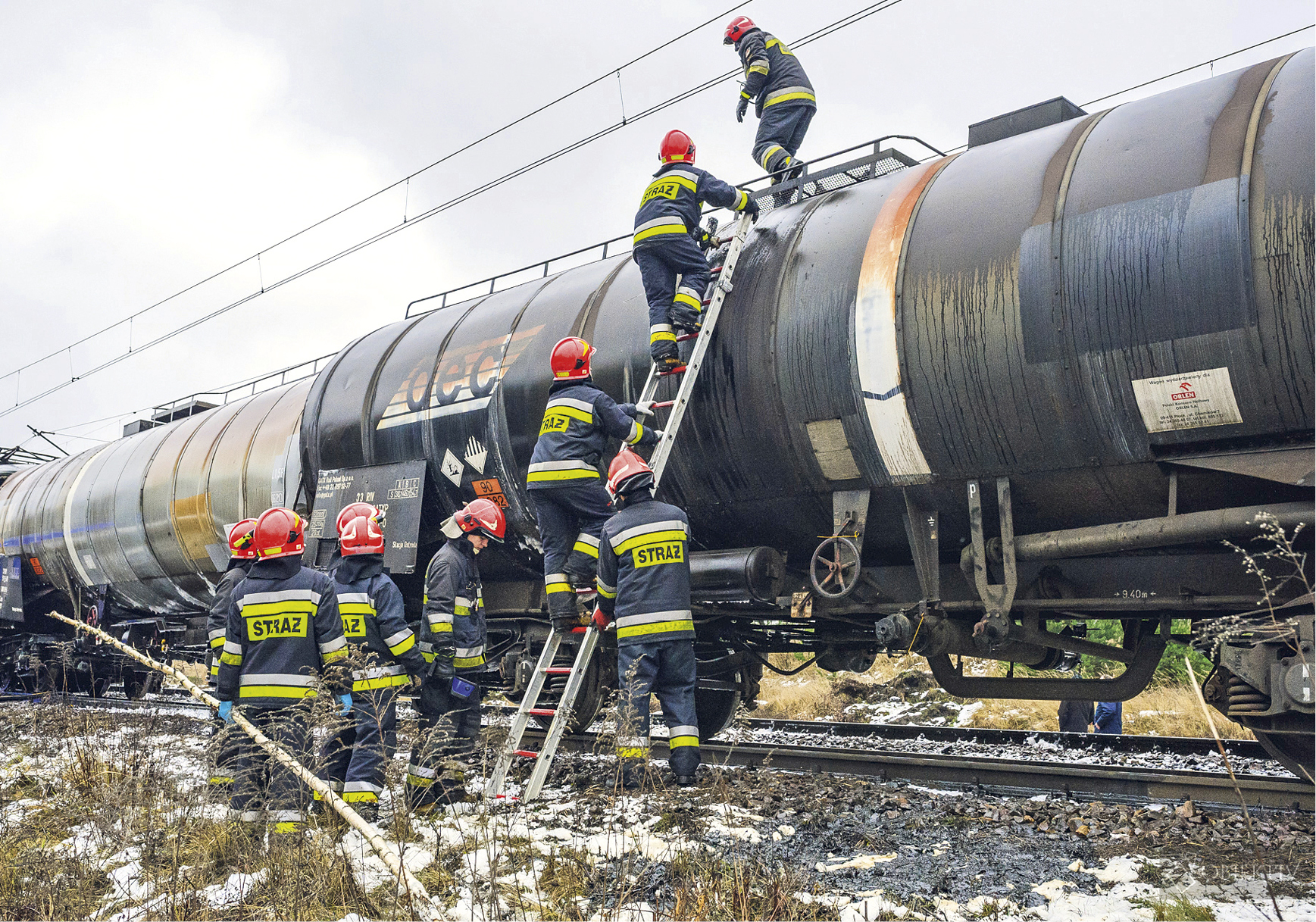 WAK_2_17_Niebezpieczny_transport_wyciek_mazutu_fot1