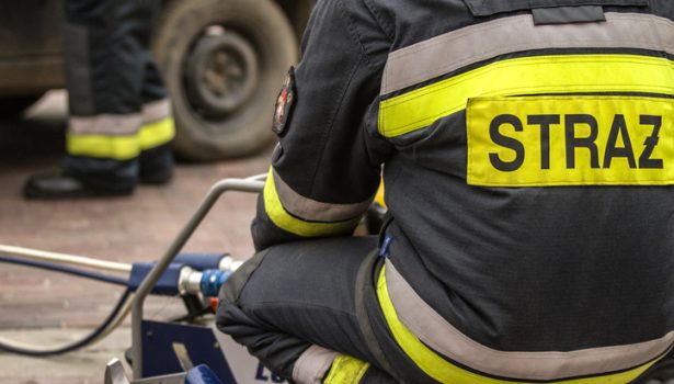 Dwóch strażaków trafiło do szpitala po akcji gaśniczej