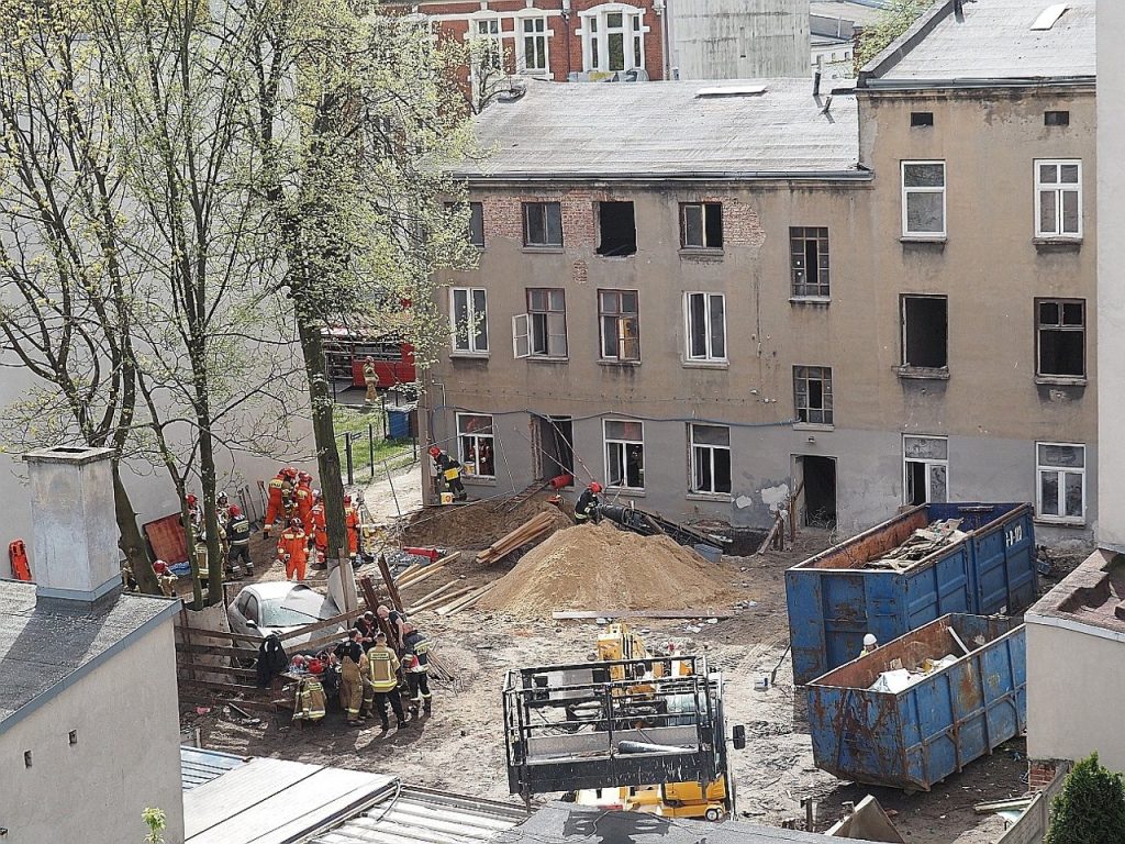 Łódź. Katastrofa budowlana podczas remontu kamienicy