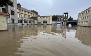 Chciałbym, abyśmy wyciągnęli wnioski z tej powodzi i przeprowadzili solidną analizę działań – rozmowa z Kamilem Kędzierskim