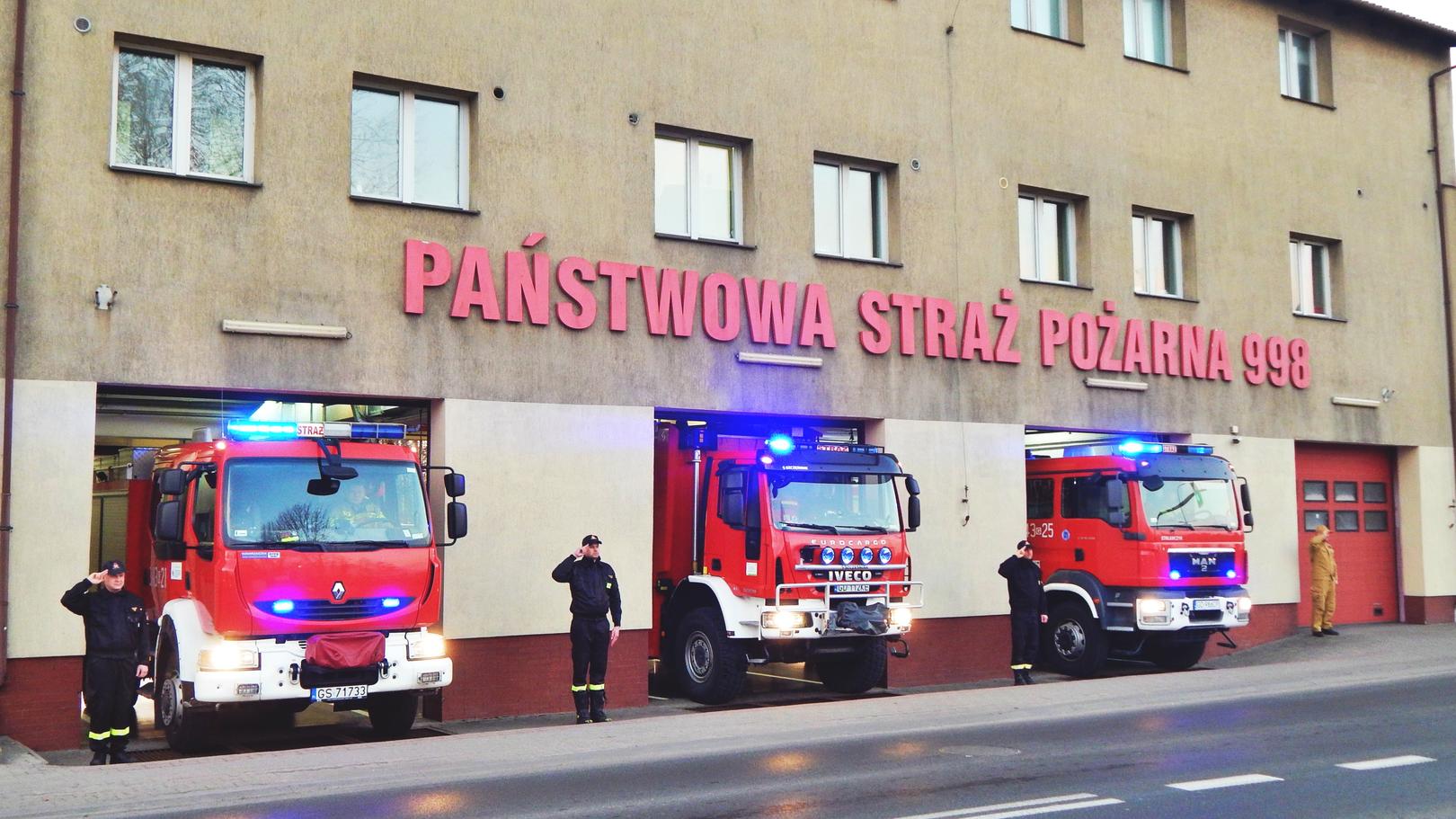 Strażak zmarł podczas testu w komorze dymowej. Ratownicy oddali hołd