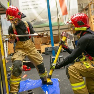 W_AKCJI_3_25_Micha_Baranowski_WYWAZANIE_I_PRZECINANIE_DRZWI_1