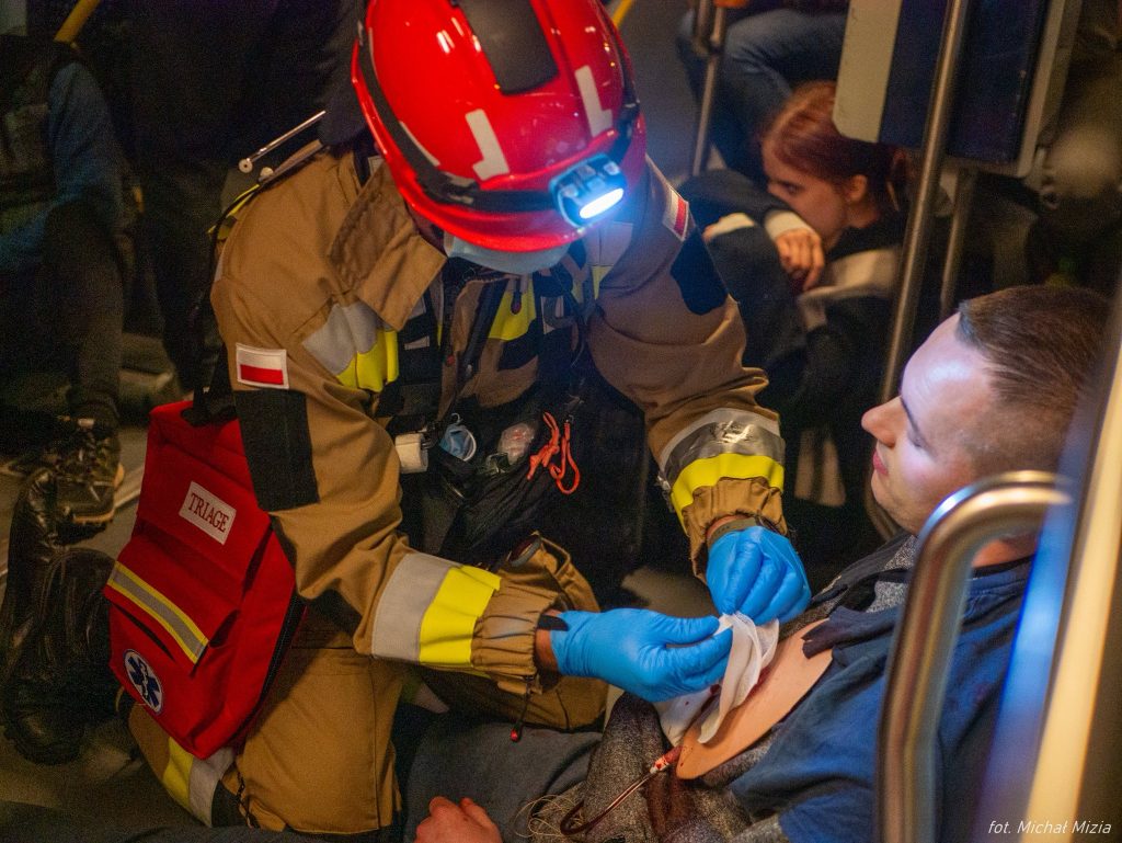 „Mistrzowie Ratunku Kraków 2025” – strażacy rywalizują w ogólnopolskich zawodach ratownictwa medycznego