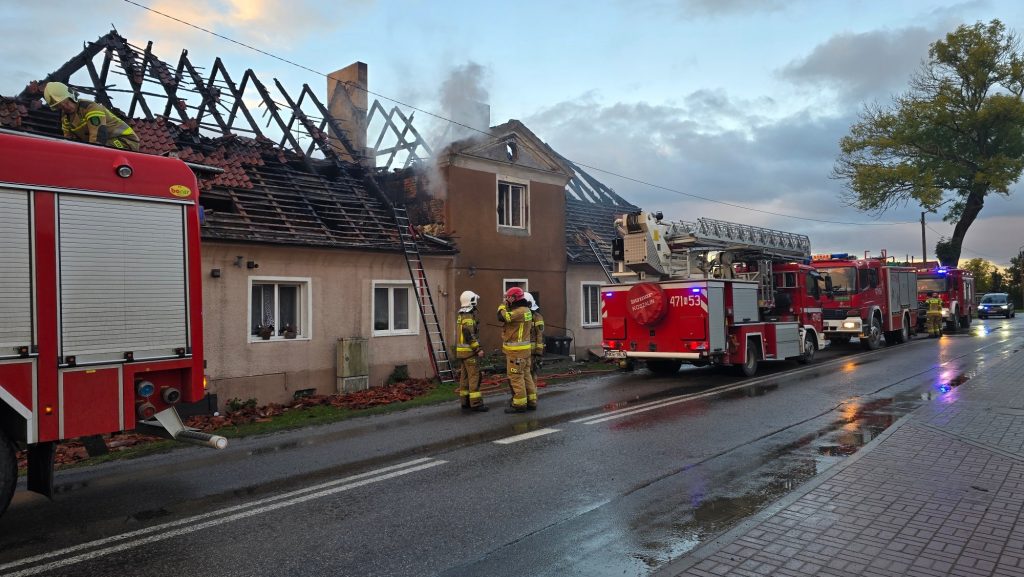 Tragiczny pożar budynku mieszkalnego. Nie żyją dwie osoby, w tym trzynastolatka