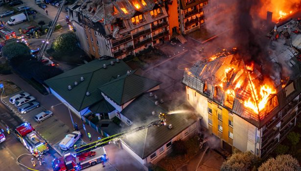 WAK_4_25_Norbert_Tusnio_NOWY_STANDARD_ODPORNOSCI_OGNIOWEJ_W_BUDOWNICTWIE_FOT_1