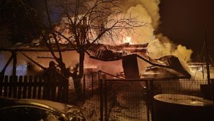 Tragiczny pożar domu w Pasiecznikach Dużych. Zginęli matka i jej 11-letni syn