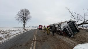 Śmiertelny wypadek na DK41 między Wierzbięcicami a Piorunkowicami. Nie żyje kierująca samochodem osobowym