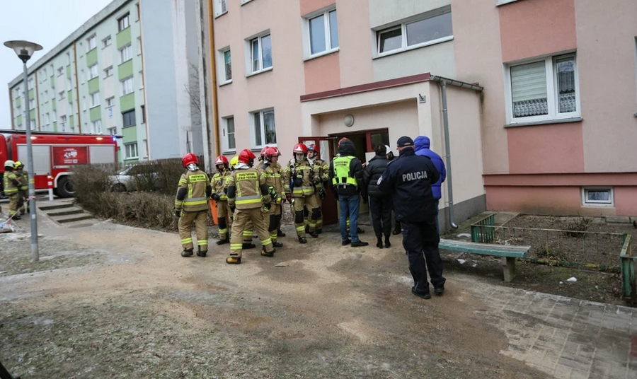 Wybuch i pożar w bloku w Gorzowie Wielkopolskim. Ewakuowano blisko 50 mieszkańców