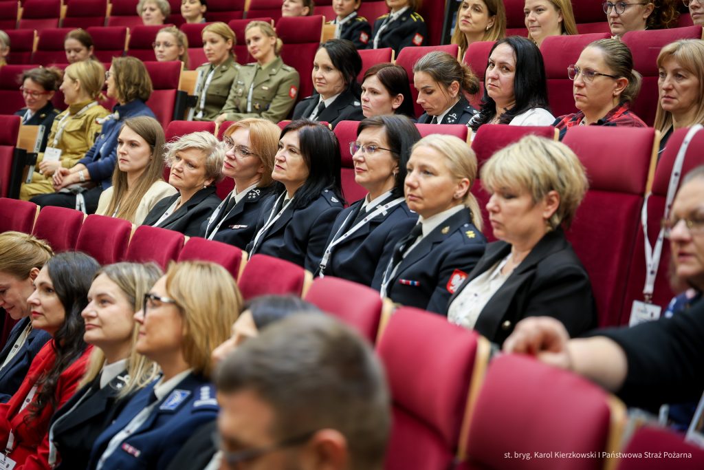 Konferencja „Kobiety w systemie bezpieczeństwa państwa. Rola, sprawczość i wyzwania w ochronie ludności i obronie cywilnej. Nauka i praktyka”