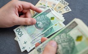 Podwyżki dla strażaków PSP w 2027 roku. Związki chcą 15 procent